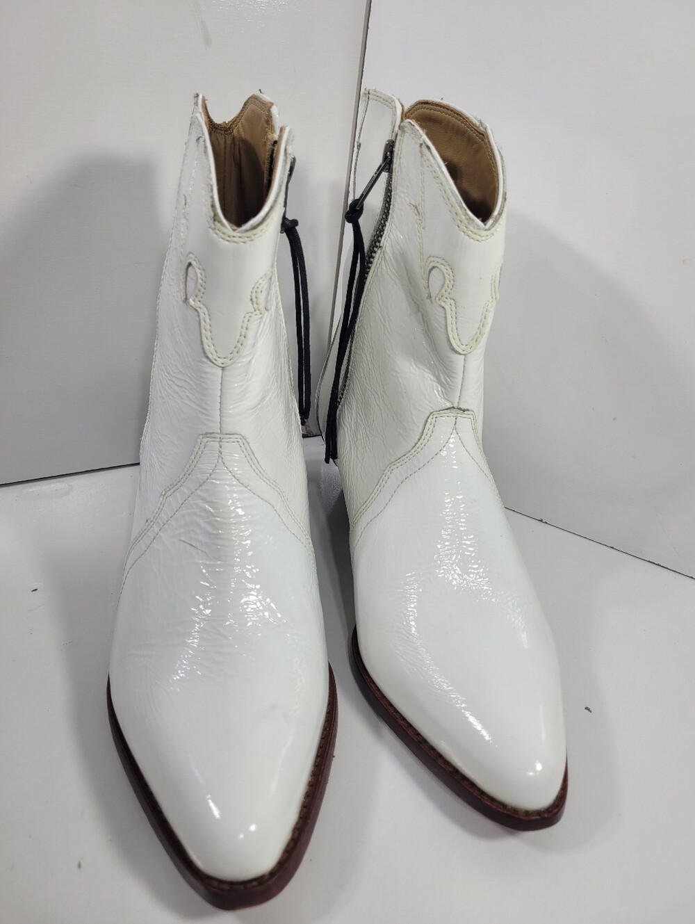 Free People New Frontier White Patent Leather Western Boots Sz 38.5 US 8.5